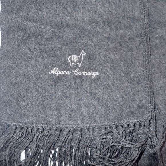 Alpaca Camargo Gray Fringed Scarf Made in Peru Fine Alpaca Blend 64" x 9 NWOT - Picture 5 of 8
